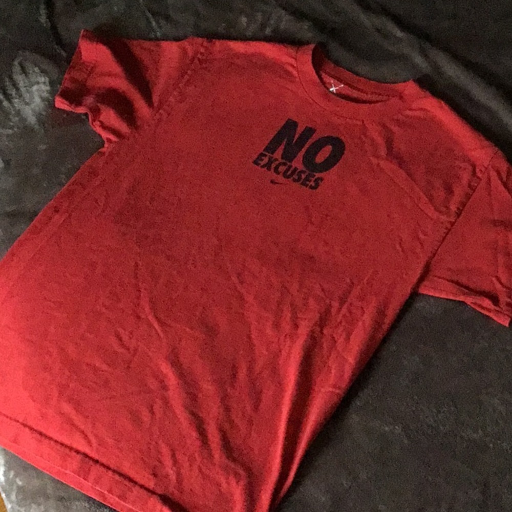 Nike red tee